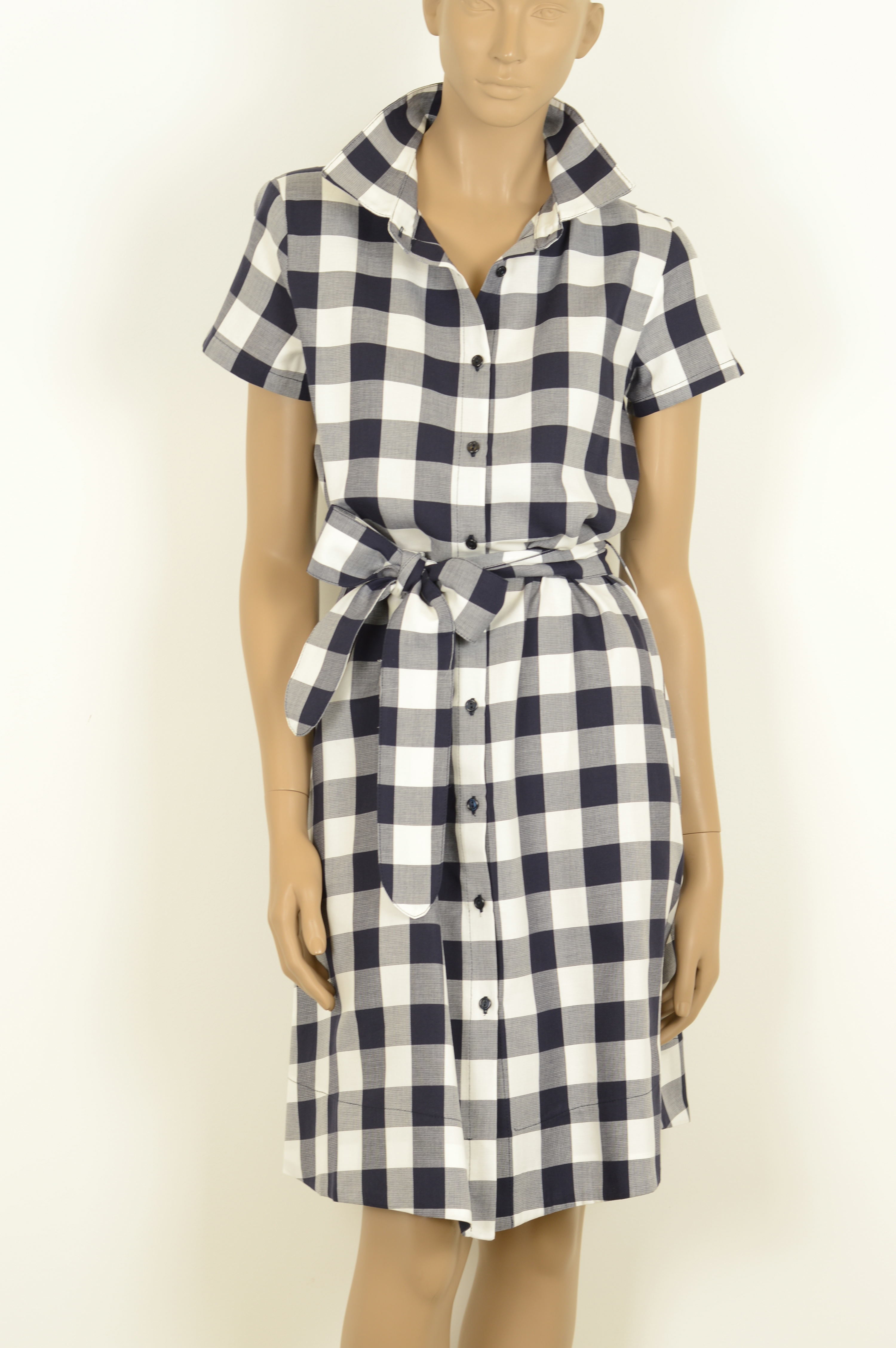 yo como resultado recuperar 3251 Vestido corto con evasé de manga corta y cinturón, cerrado con botones | Colección propia Ona Barcelona | Vestidos yo como resultado recuperar 3251 Vestido corto con evasé de manga corta y cinturón, cerrado con botones | Colección propia Ona Barcelona | Vestidos